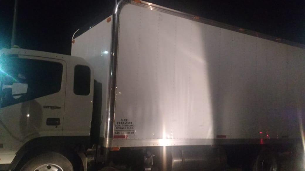 Incauta municipio tráiler con mil 800 despensas en Apizaco